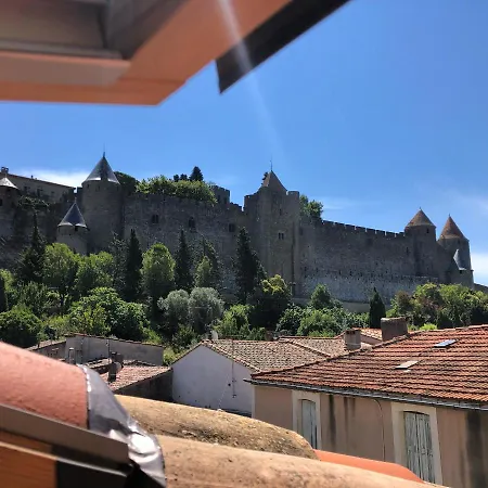 De La Cité