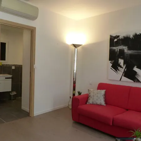 Holiday home Gite De La Cite