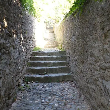 Gite De La Cite Будинок відпочинку Каркассонн